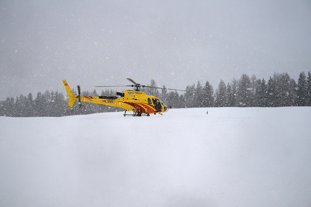 017-engadin-heli-bernina-helibernina-helikopter-winter-airbus-h125-ecureuil-marcorubin-engiadina365-photoworks