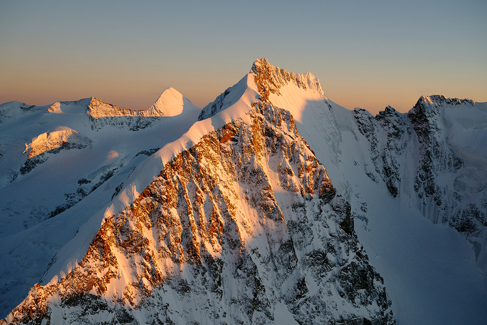 036-engadin-bernina-biancograt-pizbianco-pizbernina-4000-sonnenuntergang-luftbild-marcorubin-engiadina365-photoworks